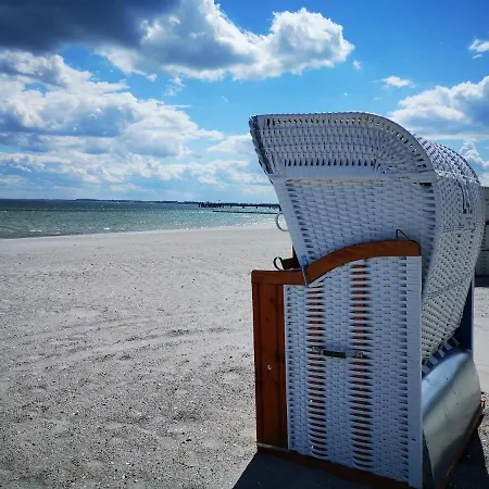 Vier Jahreszeiten 1-22 アパート